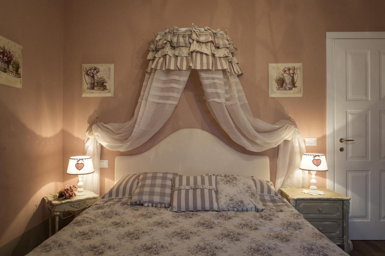 B&B Il Biancospino Abbadia San Salvator Luaran gambar
